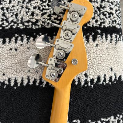 Fender Left-hand American vintage 66’ Jazz Bass 03/2023 - Olympic white image 9