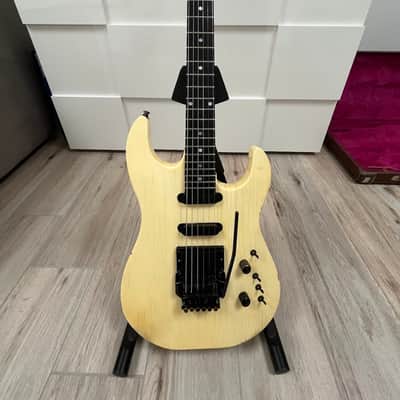 Gibson WRC (Wayne Charvel) Showcase 1988 - Made in USA - Relic'd Vintage White - Rare image 1