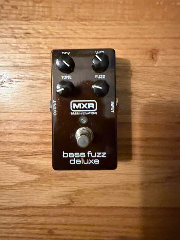 MXR M84 Bass Fuzz Deluxe