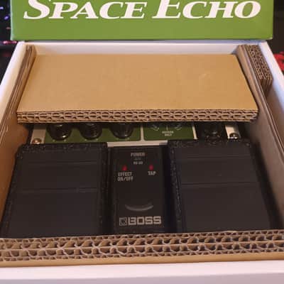 Boss RE-20 Space Echo 2007 - Present - Green image 5