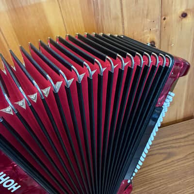 RED HOHNER BRAVO III PIANO ACCORDION image 5
