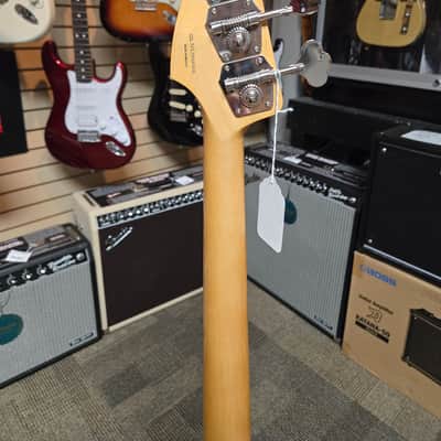 Fender Vintera '60s Jazz Bass with Pau Ferro Fretboard 2020 - Firemist Gold image 7