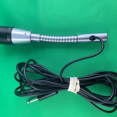 Shure 561 Dynamic Microphone image 3