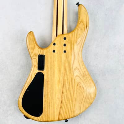 AC Guitars RetroB 5/35 Custom Figured Maple 5-String 2025 - Green Burst image 13