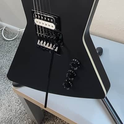 Dean Z X Floyd Rose Excellent Cond, Like new? - Black image 4