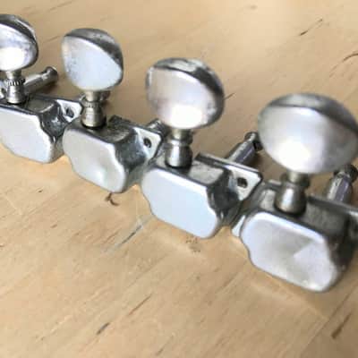 Guyatone 6-inline Tuners 1960's - Chrome (plus 1 extra) Teisco Kawaii image 5