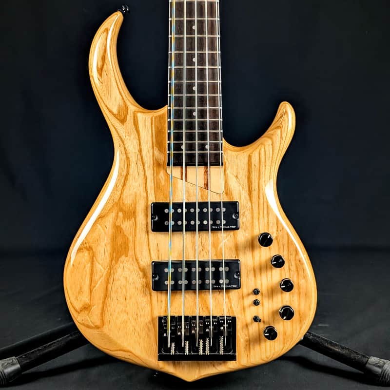 Marcus Miller M5-5 - Natural image 1
