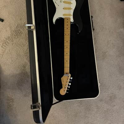 Squier MIJ Stratocaster  1987 - Black with HSC image 10