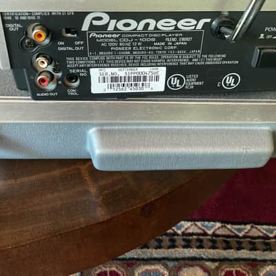 Pioneer CDJ-100S CD Player with Effects (One Working/One Parts Only) with Flight Case image 7