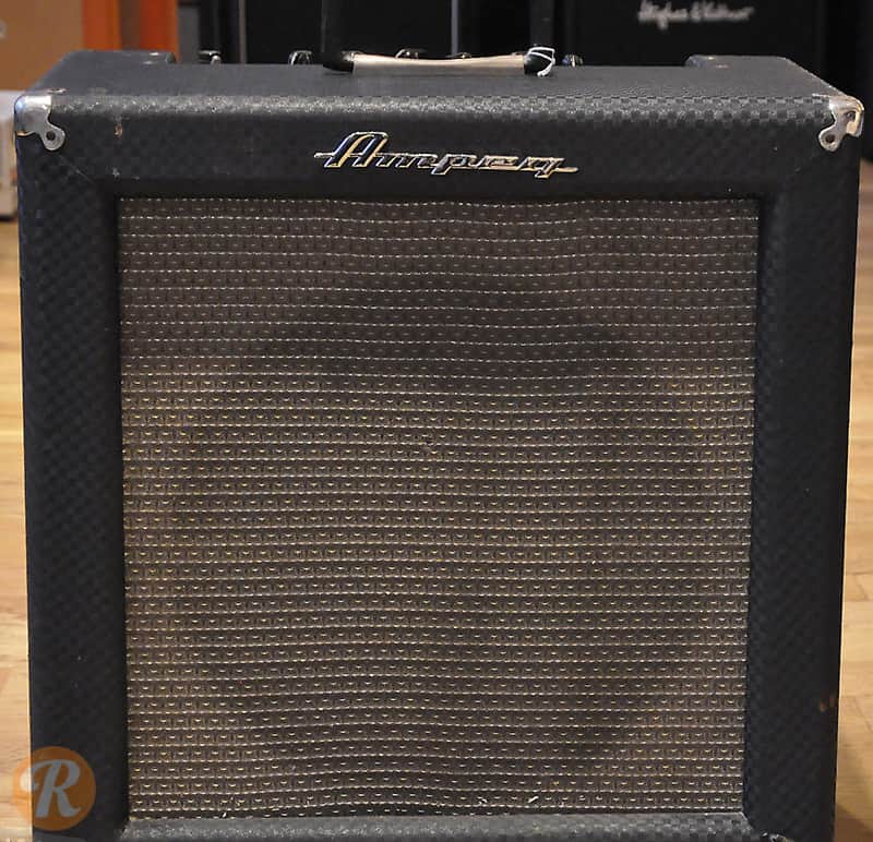Ampeg M-15 Big M 20-Watt 1x15" Guitar Combo image 2