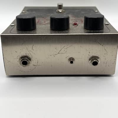 Electro-Harmonix Big Muff Pi 2000 - Present - Silver / Black / Red image 4