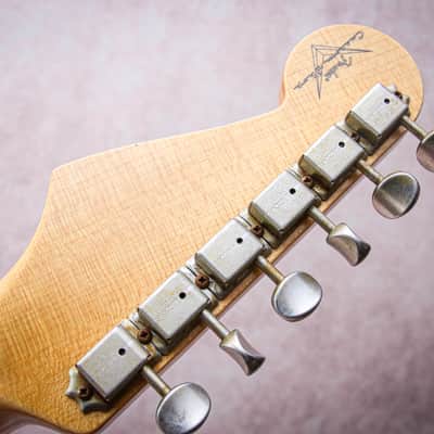 FENDER USA Custom Shop '63 Reissue Stratocaster Journeyman Relic "Fiesta Red" (2022) image 13