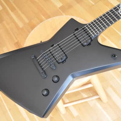 SOLAR E2.6C Carbon Black Matte / Explorer Type / with Gigbag image 1