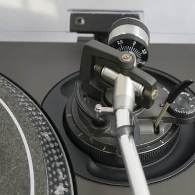 Technics SL-1210 MK3 Professional DJ Turntable Pair - Black - 240V image 16