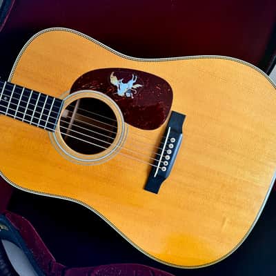 Martin HD-28V 2018 - Natural image 2