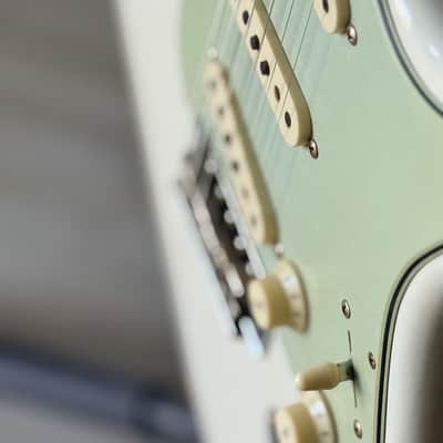 Fender Custom Shop Limited Edition 1964 L-Series Stratocaster Journeyman Guitar 2025 - Aged Olympic White image 6