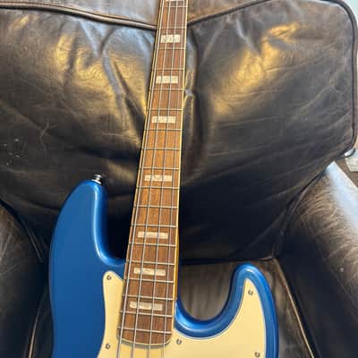Squier FSR Classic Vibe Late '60s Jazz Bass 2022 - Lake Placid Blue image 3
