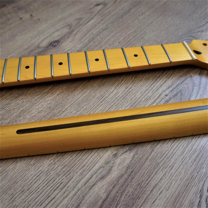 Stratocaster Compatible Maple Neck Vintage Nitro Satin image 1