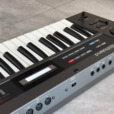 Roland Alpha Juno-2 Polyphonic Synthesizer New Display + M-64C Memory Card +Pedal image 7