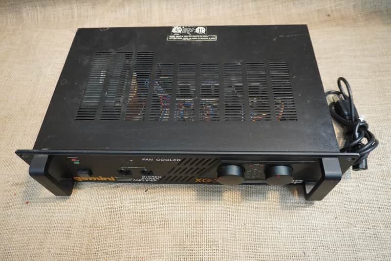 Gemini XG-3000 Professional 3000-Watt Power Amplifier - Black image 1