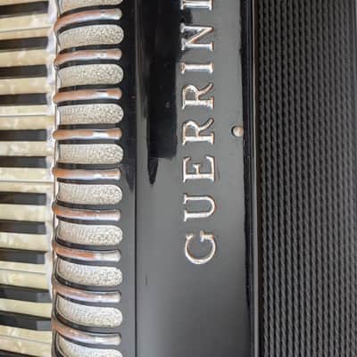 Guerrini Accordion With Hard Case 626 image 4