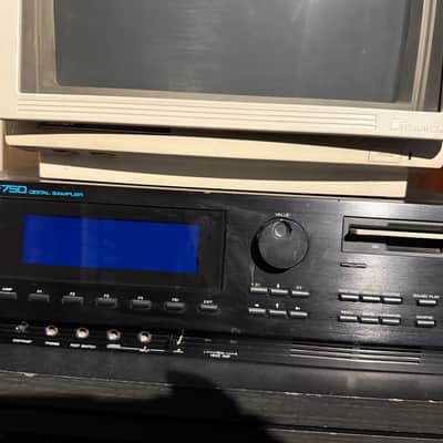 Roland S-750 1991