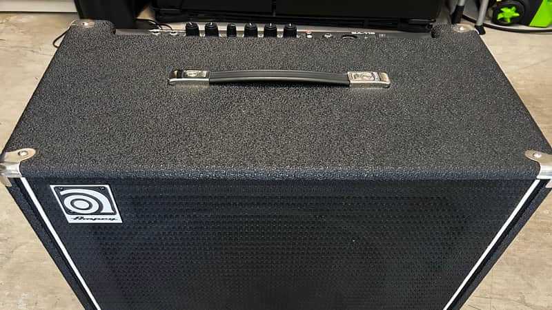 Ampeg BA-115 100-Watt 1x15