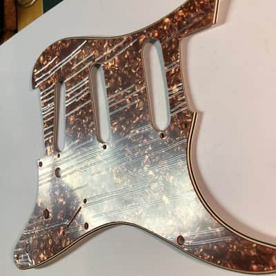 Fender 4-Ply MOTO Stratocaster Pickguard - Copper Pearloid image 2