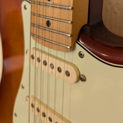 Fender Deluxe Stratocaster HSS Maple Fretboard 2019 Tobacco Sunburst image 9