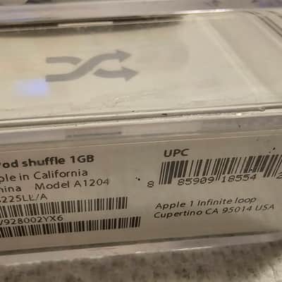 Apple A1204 [MB225LL/A iPod Shuffle 1 GB in Original Packaging image 2