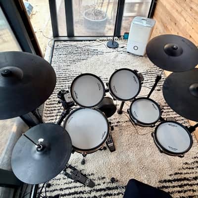 Roland TD713 V-Drum Kit with Mesh Pads 2024 - Present - Black image 3