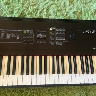Yamaha S08 88 Key Synthesizer Workstation Piano image 6