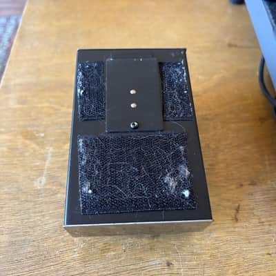 Electro-Harmonix EH4600 Small Clone Full-Chorus Guitar Effects Pedal image 4