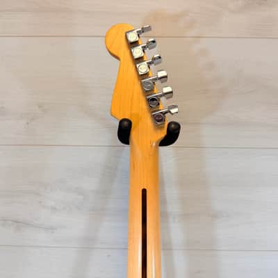 Fender Standard Stratocaster MIM Candy Apple Red Maple Neck 2005 Electric Guitar 2005 image 12