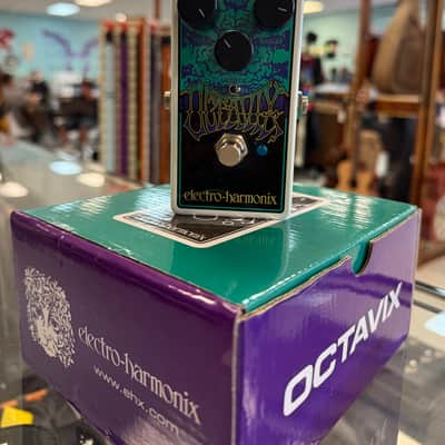 Electro-Harmonix Octavix Octave Fuzz 2015 - Present - Blue / Purple / Black image 3