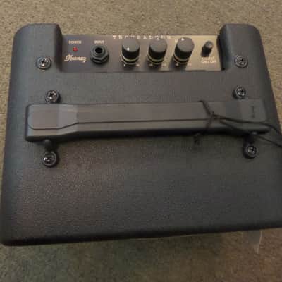 Ibanez T15 Troubadour Acoustic Guitar Amp (15 Watts) image 2