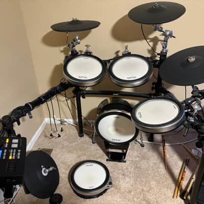 Yamaha DTX-700K Electronic Drum Set 2011 - 2017 - Black image 2