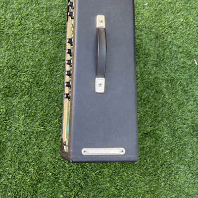 Fender Deluxe Reverb "Drip Edge" 2-Channel 22-Watt 1x12" Guitar Combo 1968 - 1969 - Silverface image 4