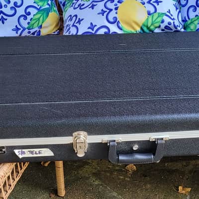 Fender Telecaster Delexe 1972 Vintera Mexican in Excellent Condition with Hardcase. image 12