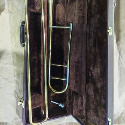 Buescher Aristocrat Brass Trombone, USA, Good Condition, with case & mouthpiece image 2