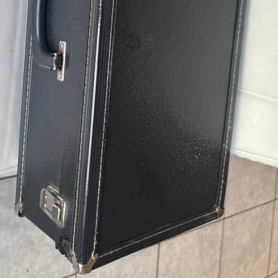 Conn 1000B image 2