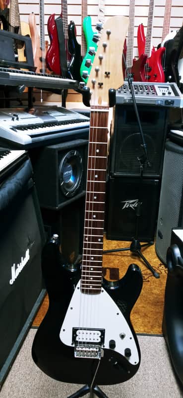 First Act Strat Style 2010s Black image 1