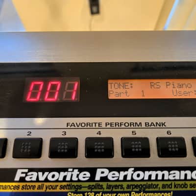 Roland RS-5 Synthesizer Great Conditiion image 2
