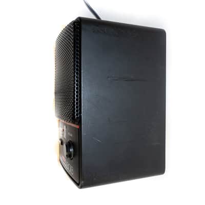 Fostex 6301B personal sized powered monitor with speaker out image 3