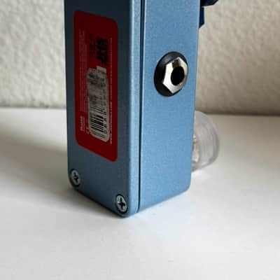 JHS Tidewater Tremolo V2 2020 - Present - Blue image 2