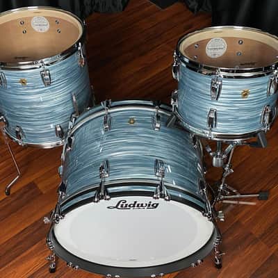 Ludwig Legacy Classic Mahogany Vintage Blue Oyster 3pc Drum Set image 3
