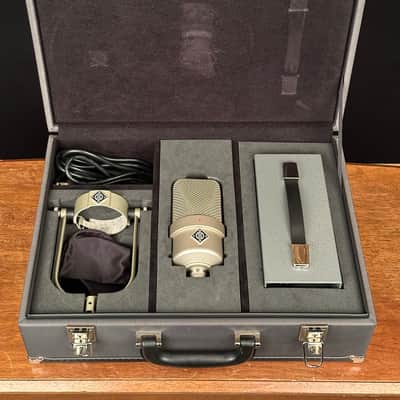 Neumann M 49 V Large Diaphragm Multipattern Tube Condenser Microphone. MINT. Full package. M49V M49 image 3