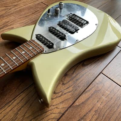 Vintage 1990s Tokai Blazing Fire  HSS Electric Guitar Talbo Reissue Super Strat Sage Mirror MIJ image 6
