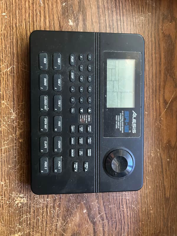 Alesis SR-16 Drum Machine 2010s - Black image 1