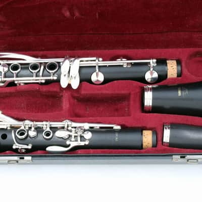 Yamaha YCL-450 Intermediate Bb Clarinet with Silver-Plated Keys